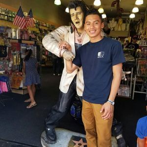 Meet your Posher, Josue